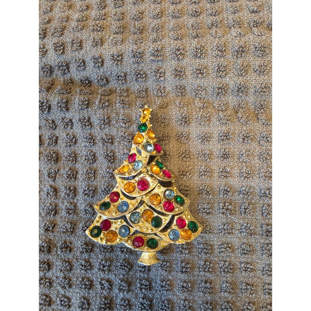 Vintage Christmas Tree Brooch Gold Tone Multi Color Rhinestone Holiday Pin